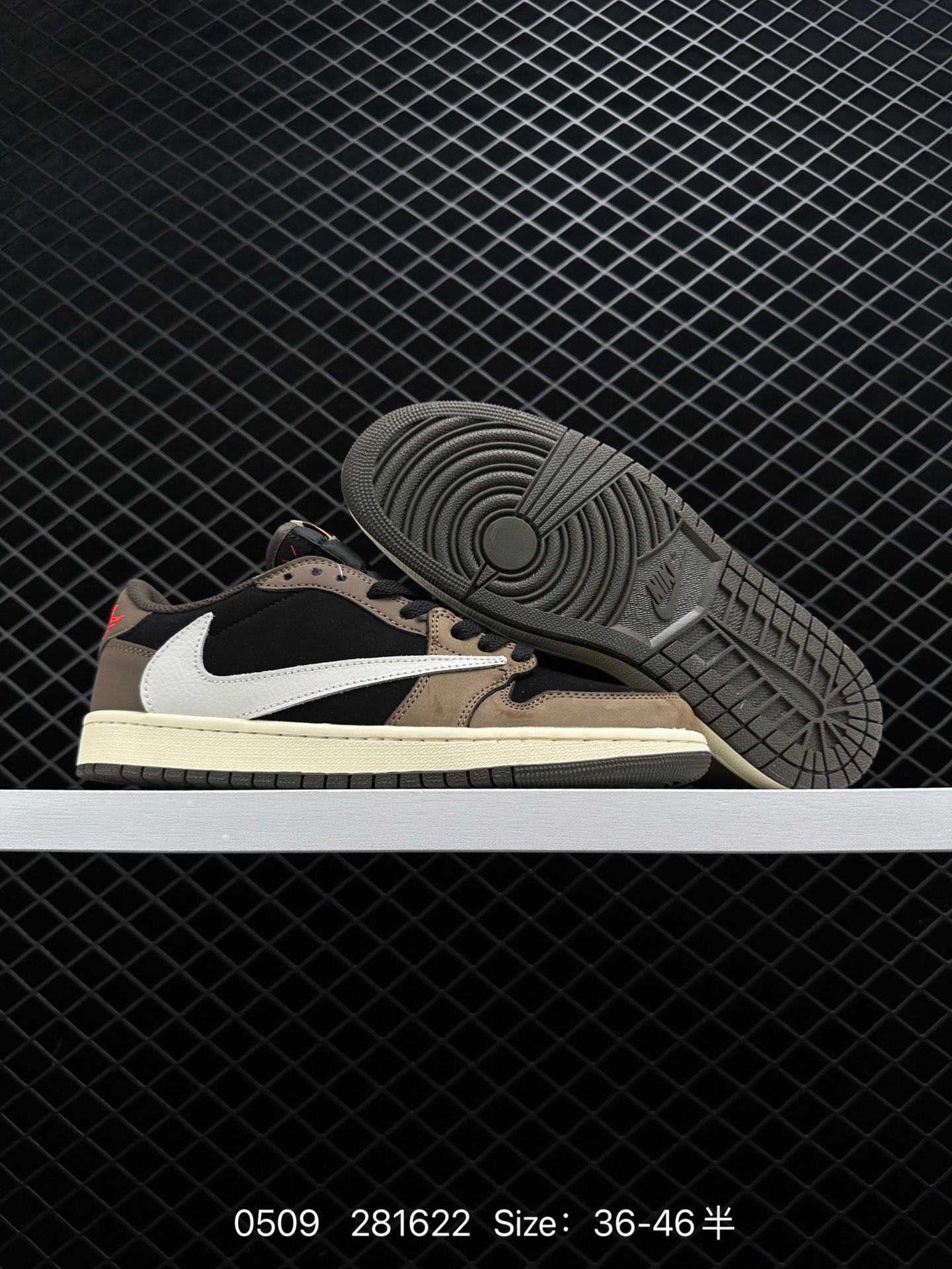 NIKE  Air Jordan 1 Low